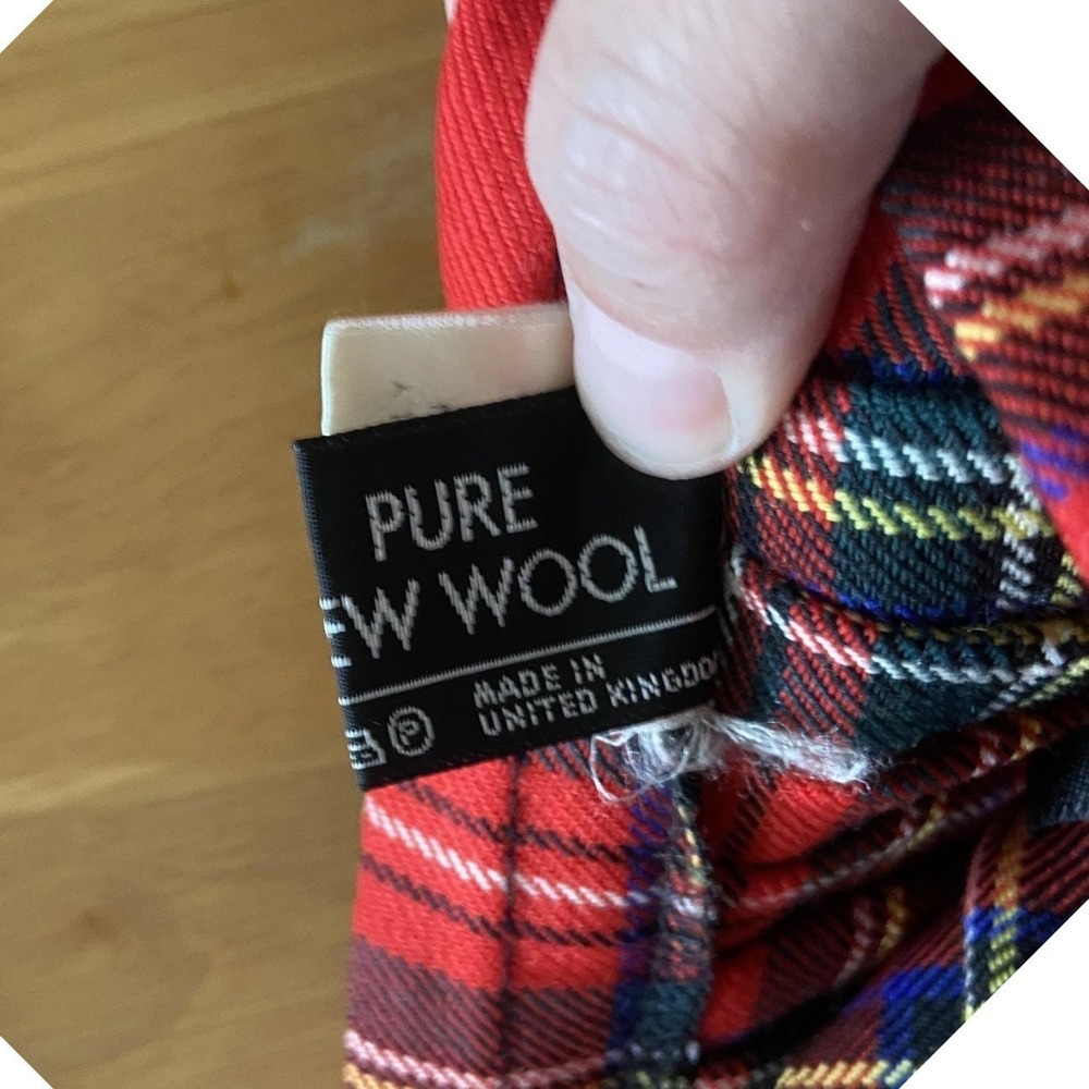 Vintage Meigle Kilt Skirt Women Pure Wool Red Plaid Pleated Buckle Made Scotland - Picture 7 of 15